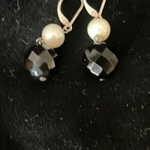 Elegant Pearl and Onyx Earrings
